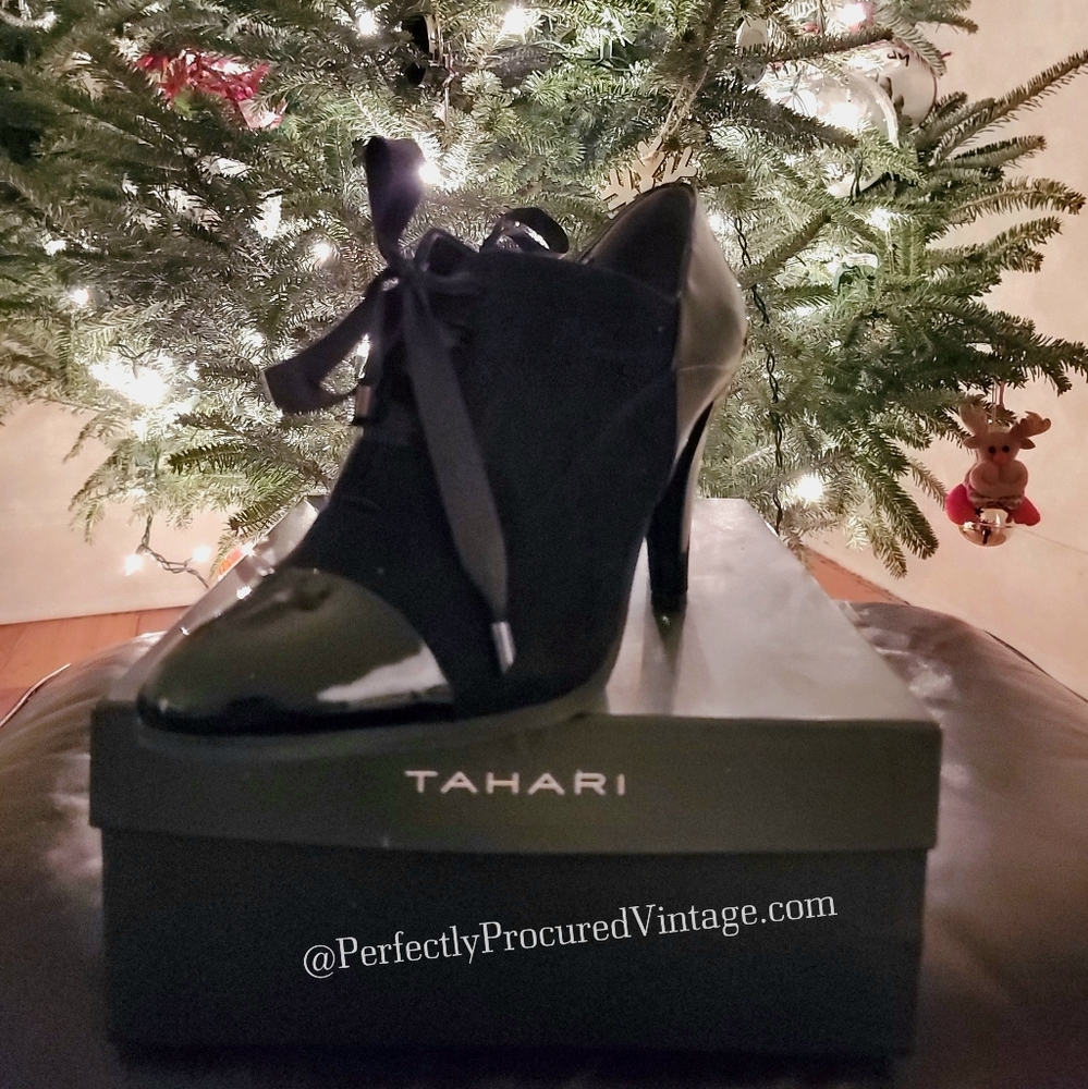 Tahari Travis 8.5M Black Oxford Heels Shoes Booties Leather